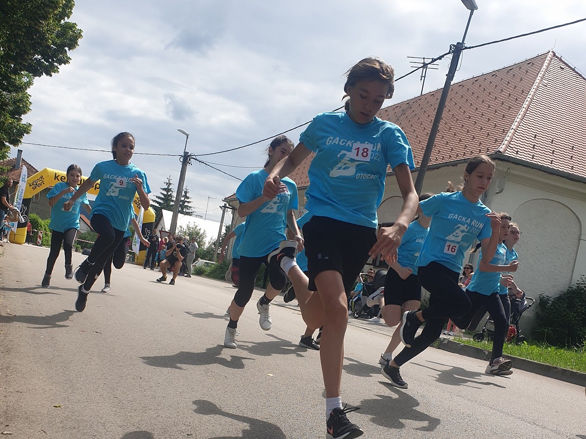 Rekreacija i zabava na utrci Gacka run